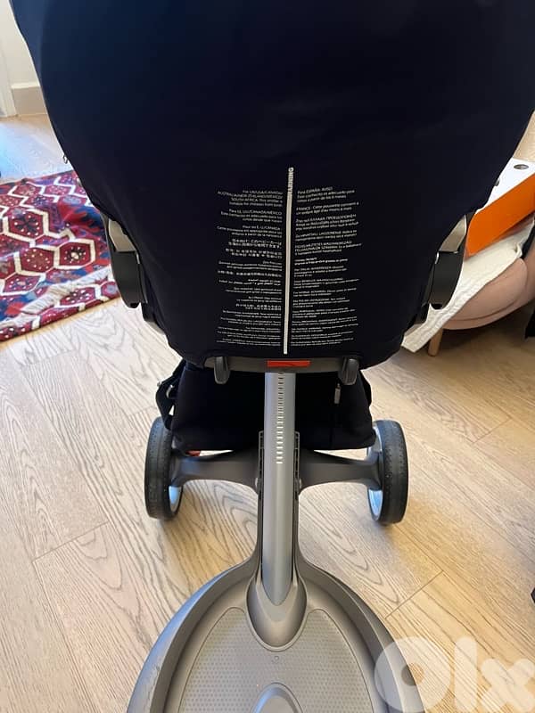 stroller and car seat 12