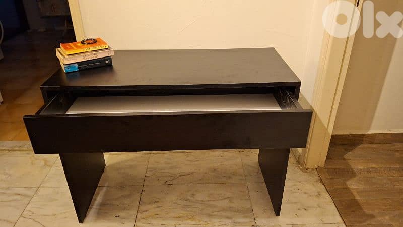 Black Desk with Drawer 1