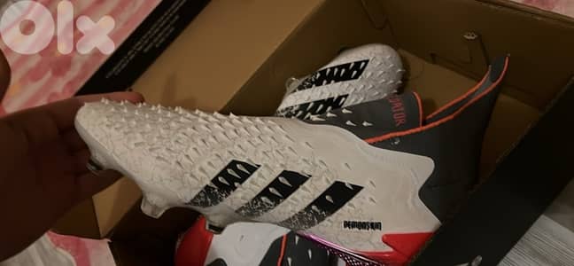 football shoes predator