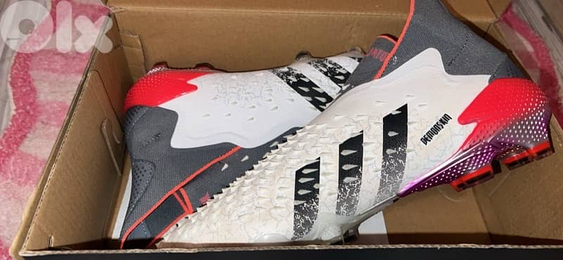 football shoes predator 1