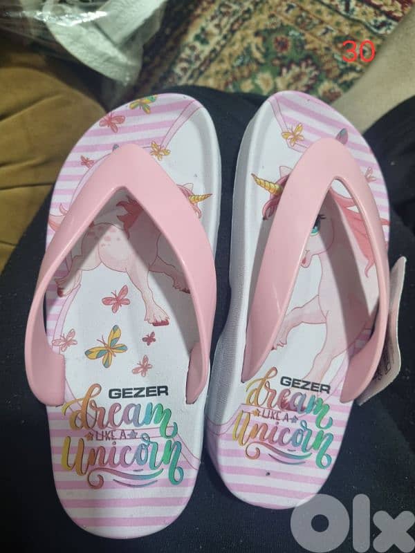 Tshirt for kid and toilet flipflop 1