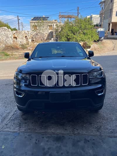 Jeep Grand Cherokee laredo 2017 4 wheel drive