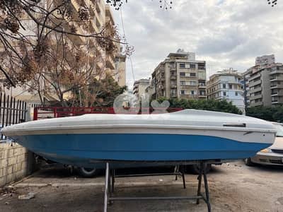 لانش ٥ متار ونص مع موتير Mercury ٤ سلندر وراق سياحي بسعر مغري