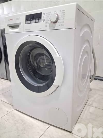 غسالة Bosch 8kg شبه جديدة