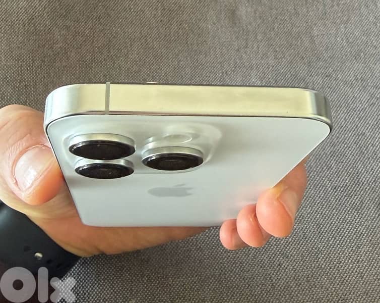 Iphone 16 Pro 1T Silver 3