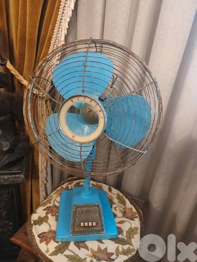 مروحة انتيك هيتاشي اليبانية،تحفة الكترونية لا مثيل لها