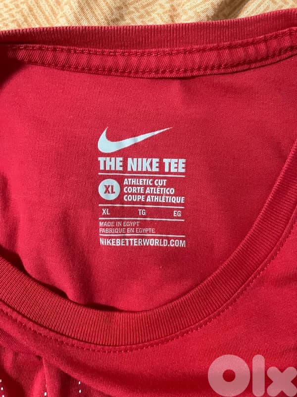 Manchester United Nike Devil kit original with Barcode 2