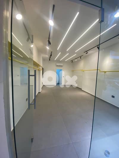 Shop For Sale in Zalka 160000$ محل للبيع في الزلقا