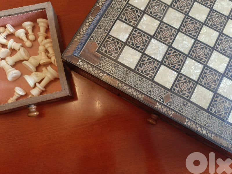 Premium Vintage Levantine Chess 5