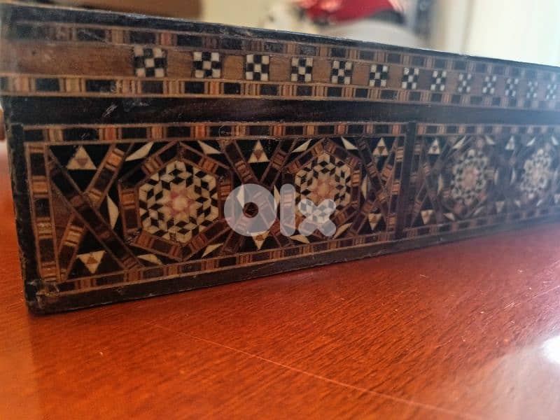 Premium Vintage Levantine Chess 11