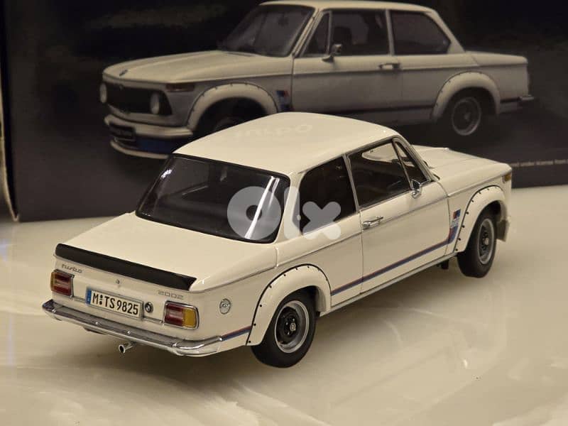 1:18 Kyosho BMW 2002 turbo 3