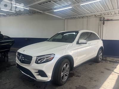 MERCEDES GLC300 2018 panoramic, super clean, full options, 81/882165