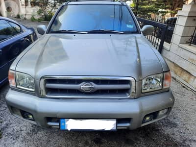 Nissan Pathfinder 1999 LE