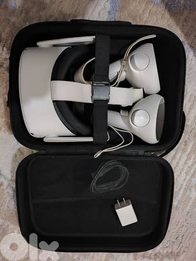 Meta quest 2 256gb like new with bag