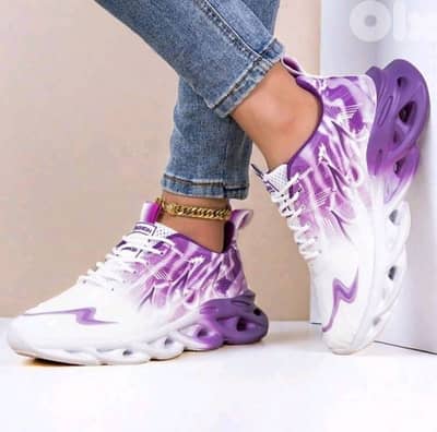 New Casual Soft Sole Cushion Woman Sports Shoes