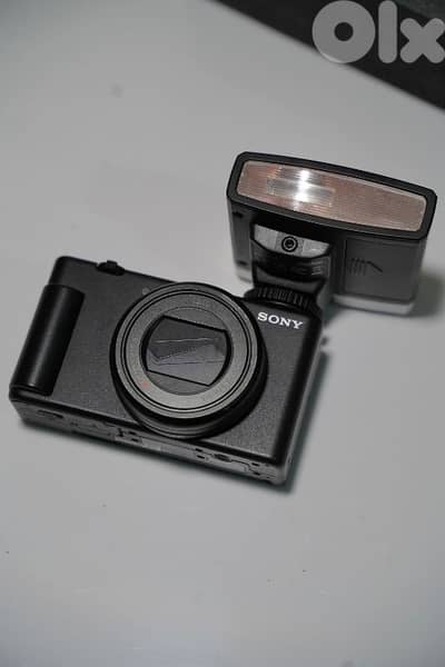 Sony zv-1M2 mark 2 plus Godox Flux Junior Flash blogger camera