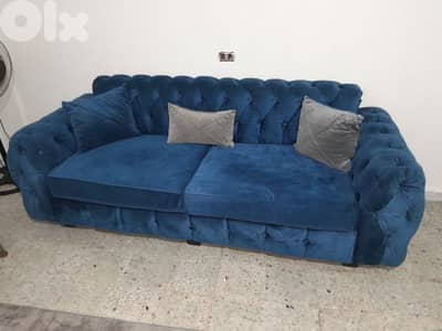 صالون مستعمل شبه جديد 200$