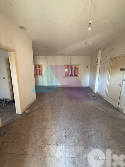 200m2 apartment 4sale in Barbour - شقة للبيع في بربور