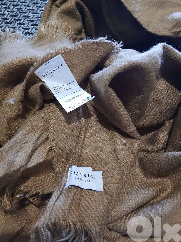 shawl from distrikt norrebro 1