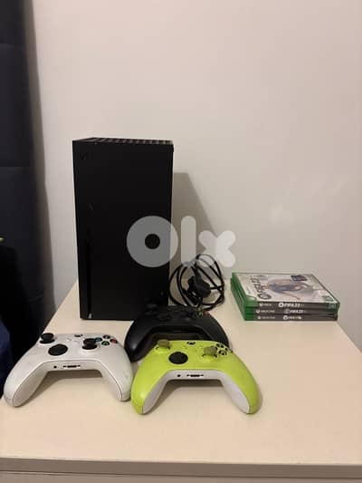 Xbox Series X and accessories