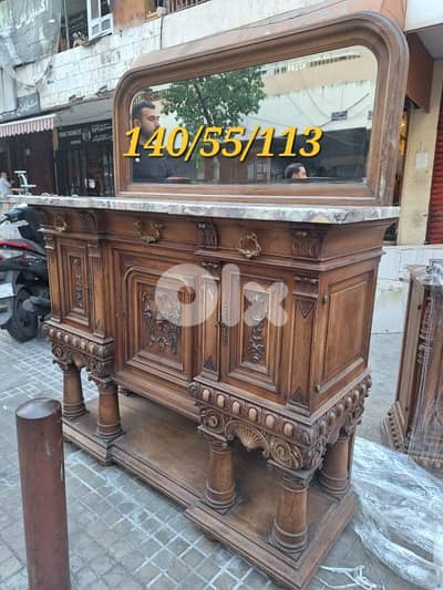 كونسول ديسير خشب جوز فرنسي من الروائع تحفة انتيك مميزة للغاية