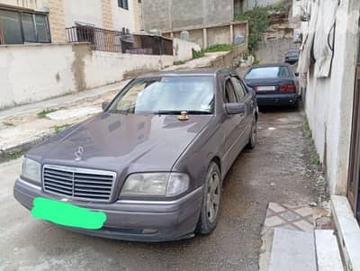 مرسيدس بنز 190 1995