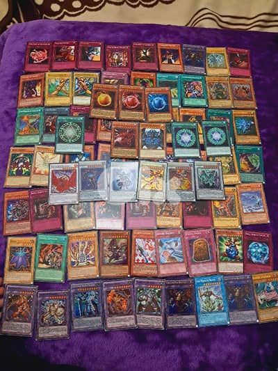 Old yugioh Collection of 77 Cards
