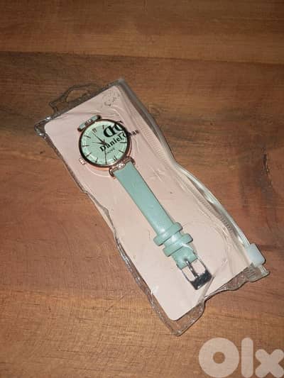 ساعة جديدة افضل هدية نةعية ممتازة