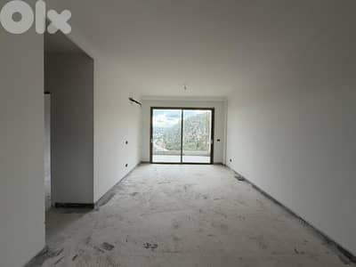 Apartment for Sale in Jouret el Ballout,  شقة للبيع في جورة البلوط