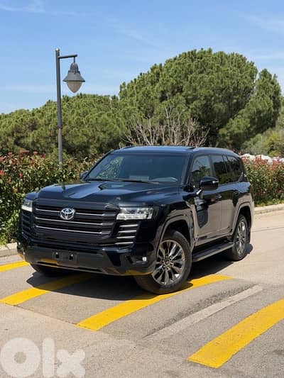 Toyota Land Cruiser 2023 9000 KM BUMC Company source