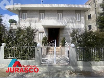 villa for rent kleyaat 300m + 50m terrace/ فيلا للإيجار في القليعات