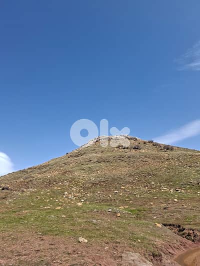 Land For Sale in Zaarour - أرض للبيع في الزعرور