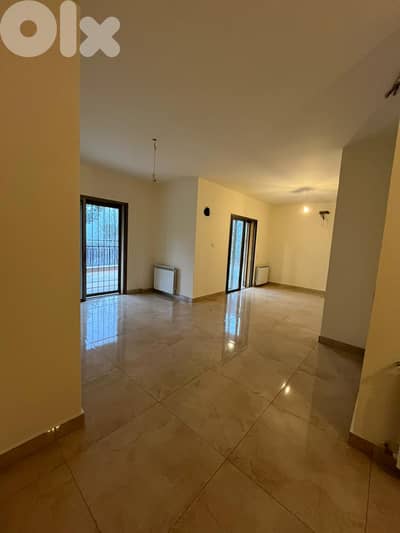 Apartment For Sale in Broumana - شقة للبيع في برمانا