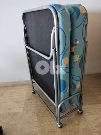 folding bed