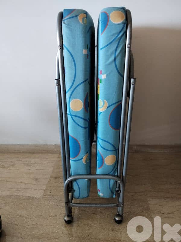 folding bed 1