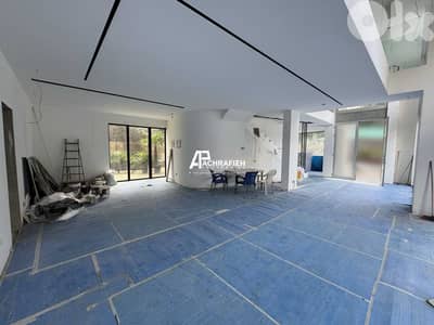 Shop/Showroom/Restaurant - 2 Floors - For Rent in Achrafieh