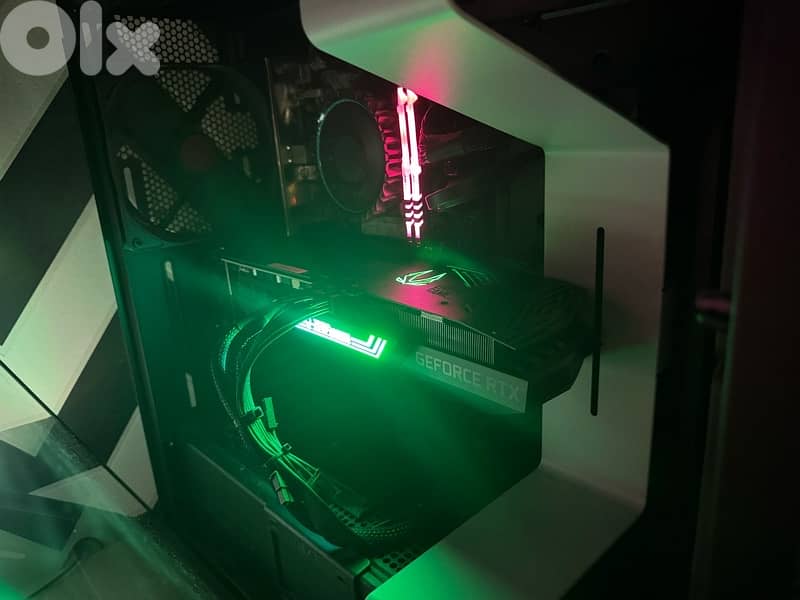 High-End Gaming Pc (with keyboard and mouse) 1