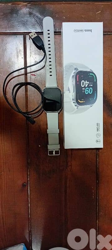 used smartwatch in great condition, like new