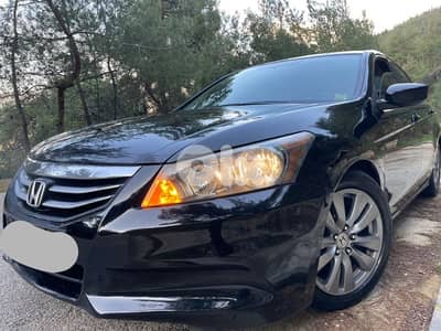 Honda Accord 2011 ( one owner + low mileage+ SPEACIAL EDITION ONE)