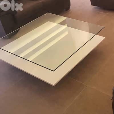 center glass table 110x110x45 @ $200
