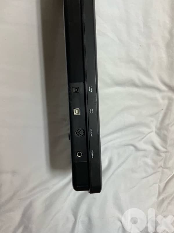 ALESIS Q49 Keyboard midi controller. 1