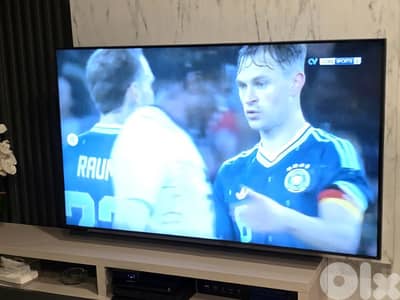 Samsung TV - 58 inch