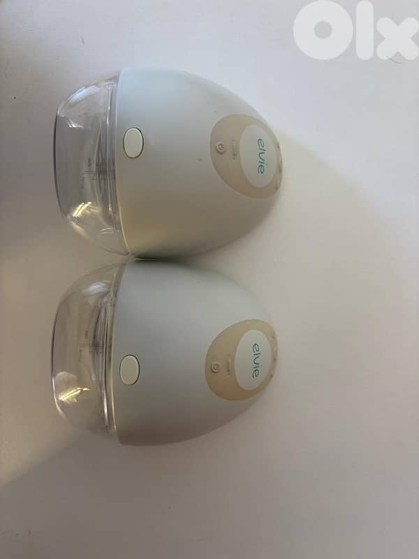 Elvie Double wearable pump 8