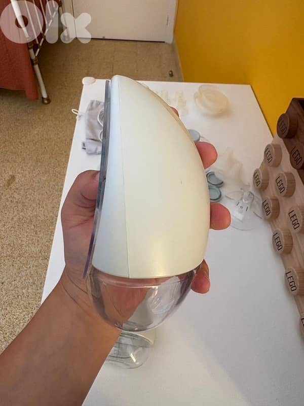 Elvie Double wearable pump 11