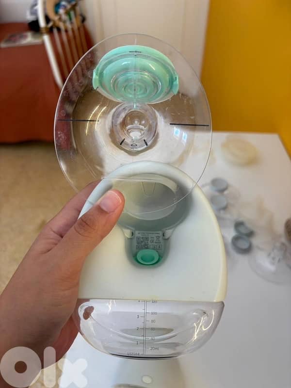 Elvie Double wearable pump 12