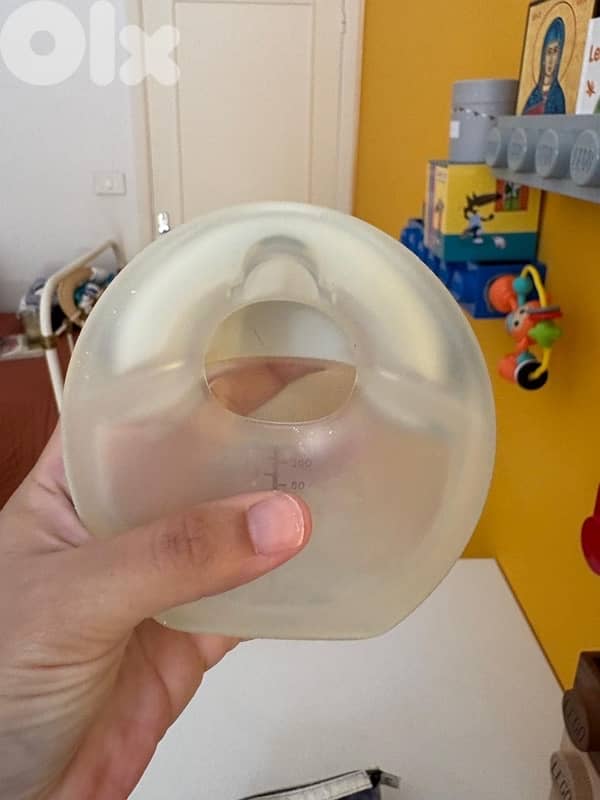 ELVIE CURVE Manual breastpump 2