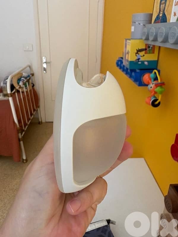 ELVIE CURVE Manual breastpump 3
