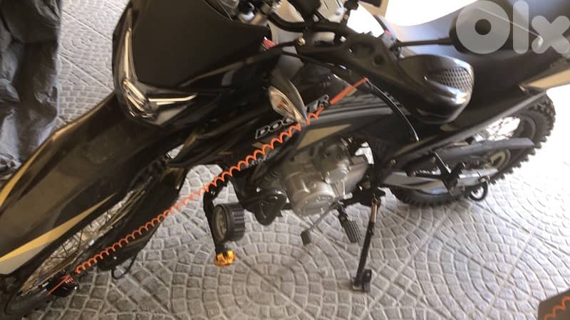 cross doker 250cc 1