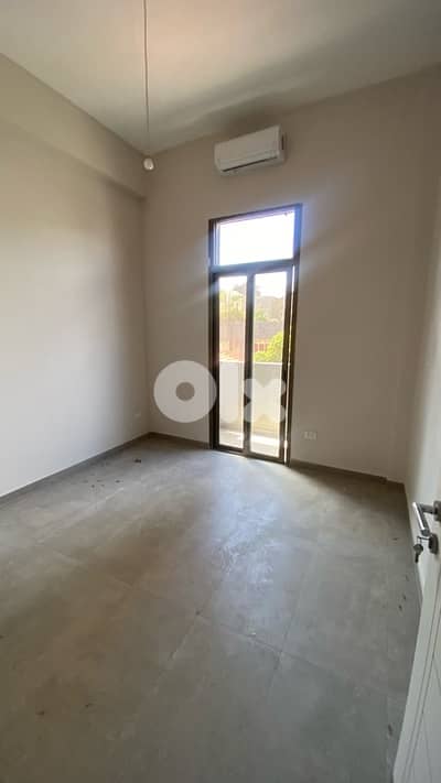 Office corporate bld prime location