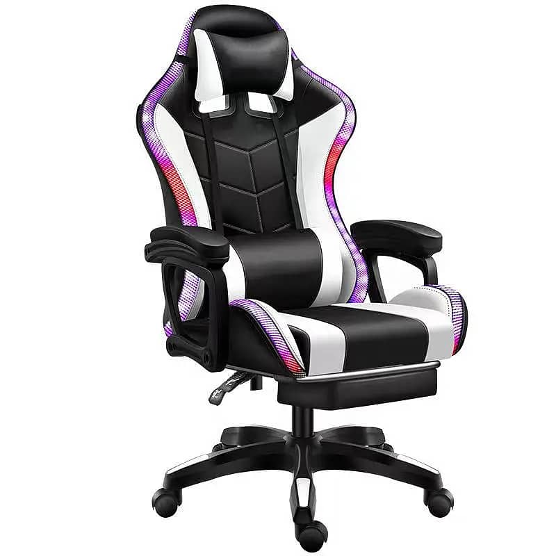 Gaming chair with footrest and Rgb Led lights 2